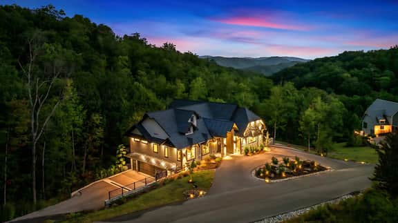 Firefly Mountain Retreat - Image 5