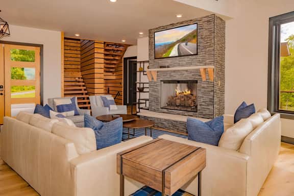 Manna Mountain Lodge - Image 3